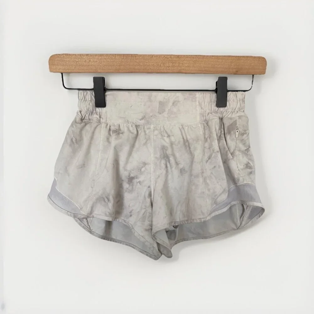 Lululemon Womens Hotty Hot Shorts (FIT LIKE A 2) Tennis Preppy Gym*LINER REMOVED